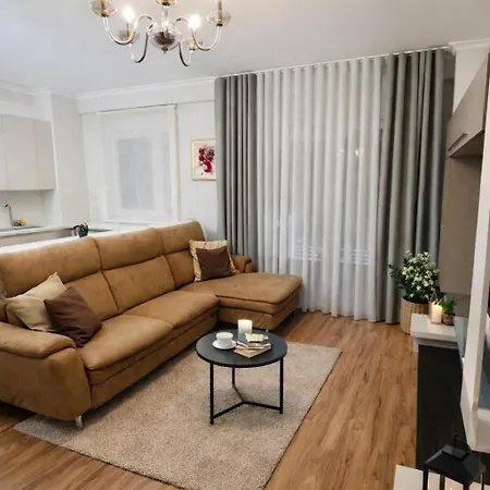 Appartamento Liqeni New Tirana